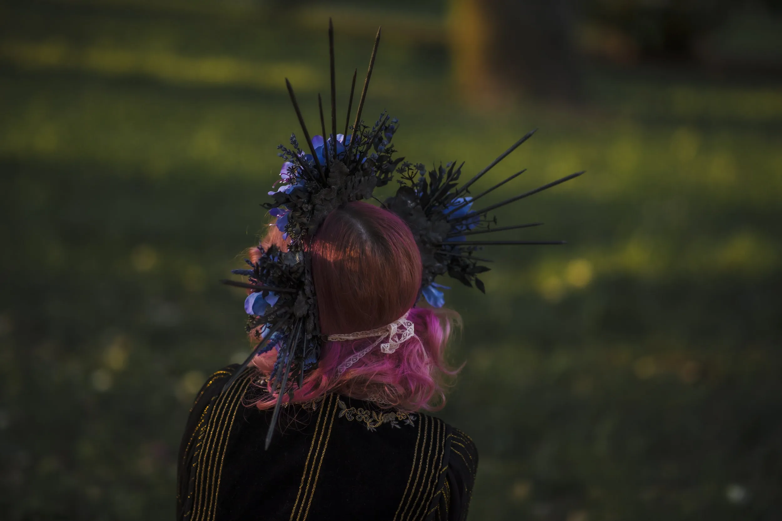 Blue purple and black halo crown Wedding accessories Met gala headpiece Elegant maternity photoshoot Hair jewellery Spiked crown for bride