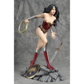 Yamato Fantasy Figure Gallery: DC Comics Wonder Woman Statue by Luis Royo - Collectors Edition