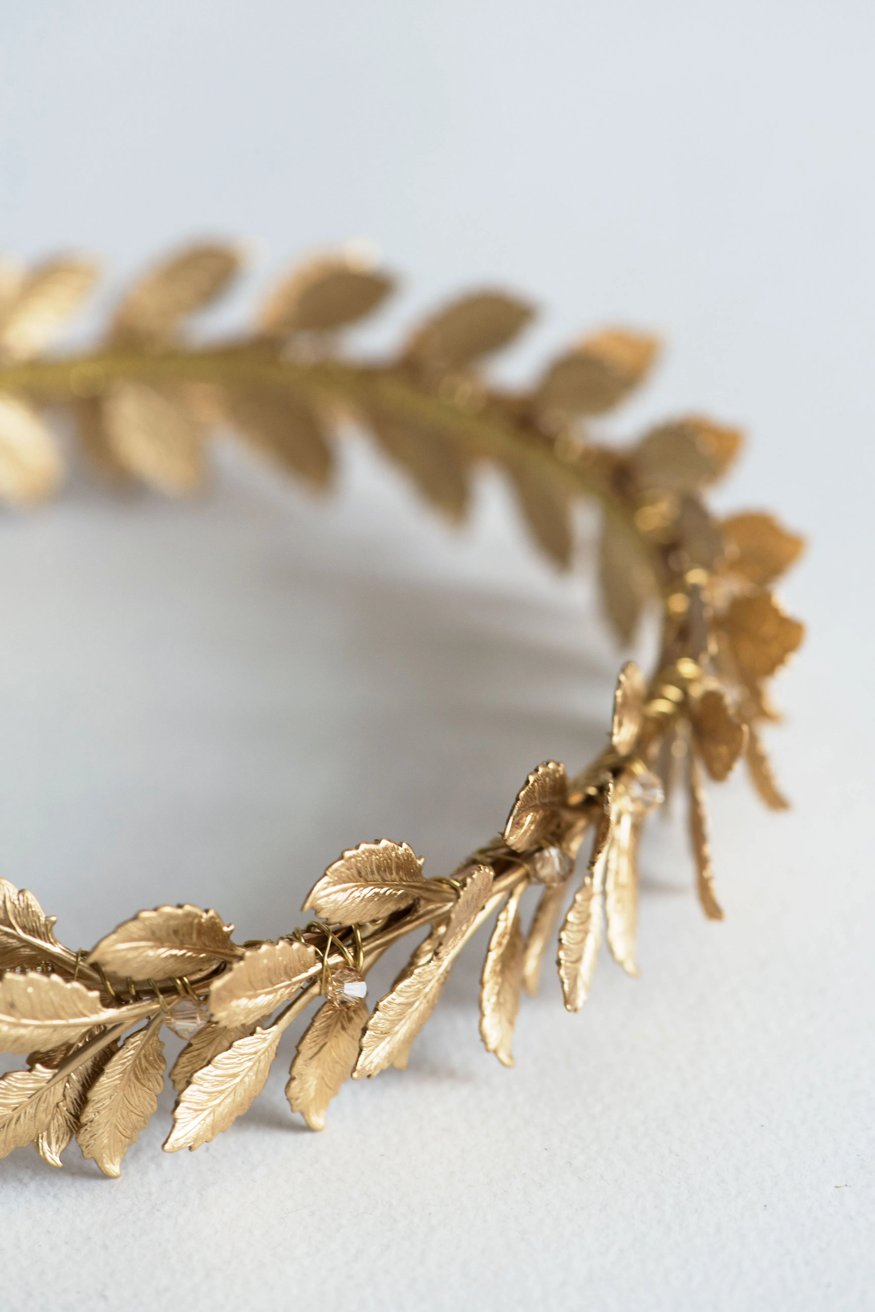 Gold wedding crown - CLOTILDE