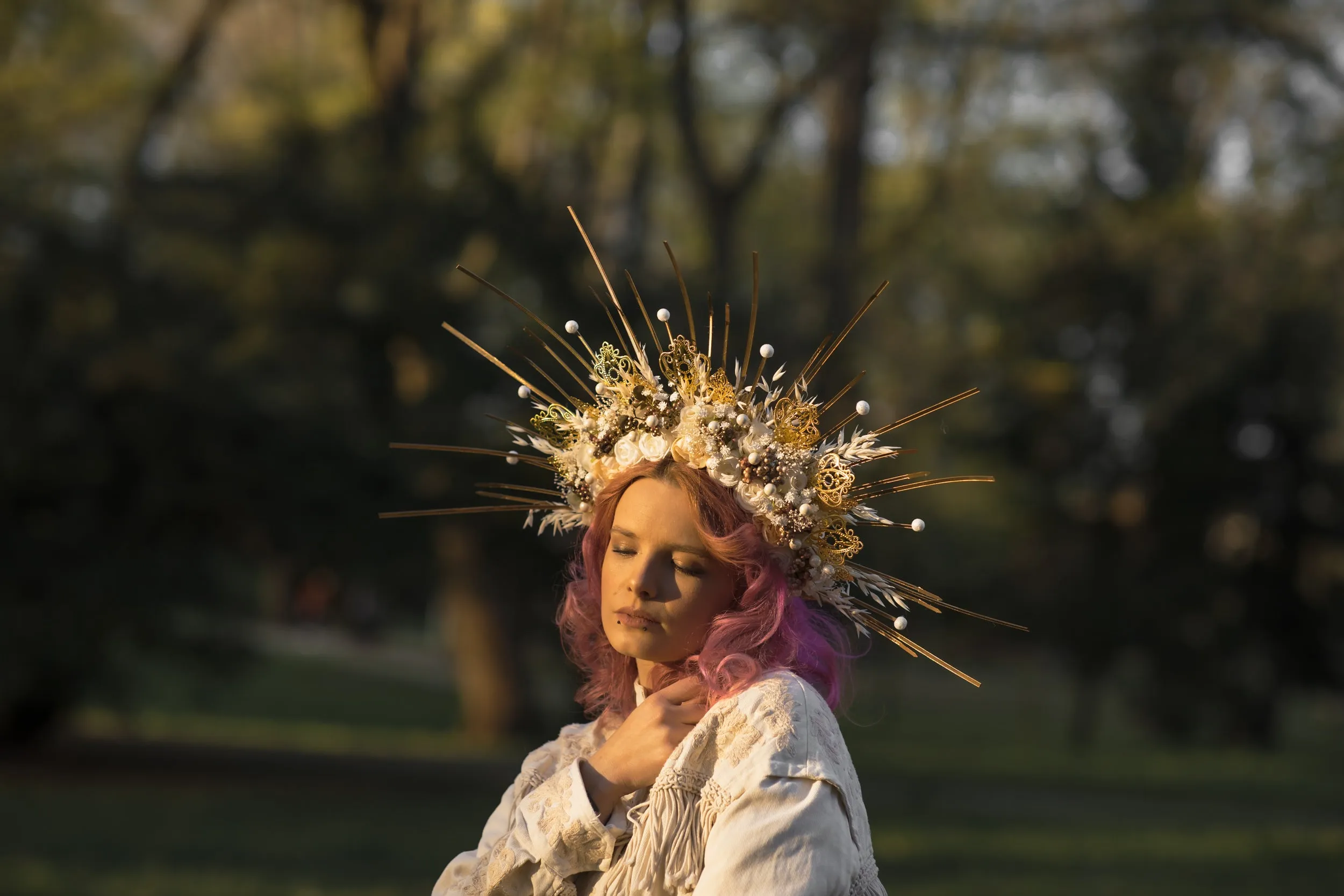 Customisable Golden and Cream Ivory-Spiked Bridal Halo Crown - Unusual Headband for Met Gala, Photoshoots & Weddings