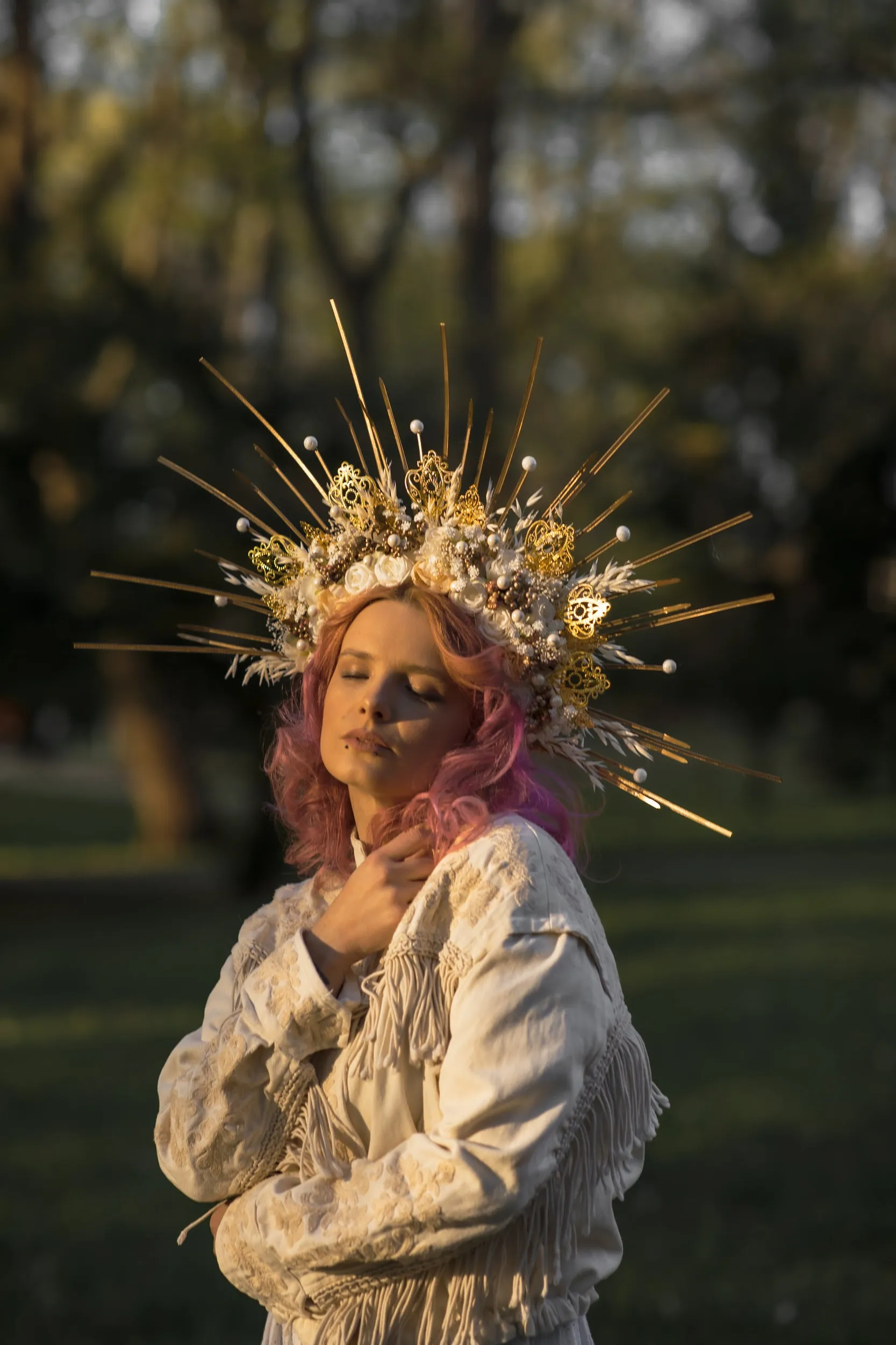 Customisable Golden and Cream Ivory-Spiked Bridal Halo Crown - Unusual Headband for Met Gala, Photoshoots & Weddings