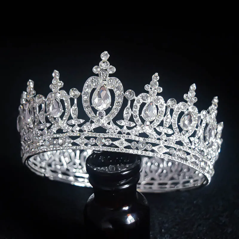 Majestic Vintage Bridal Tiara