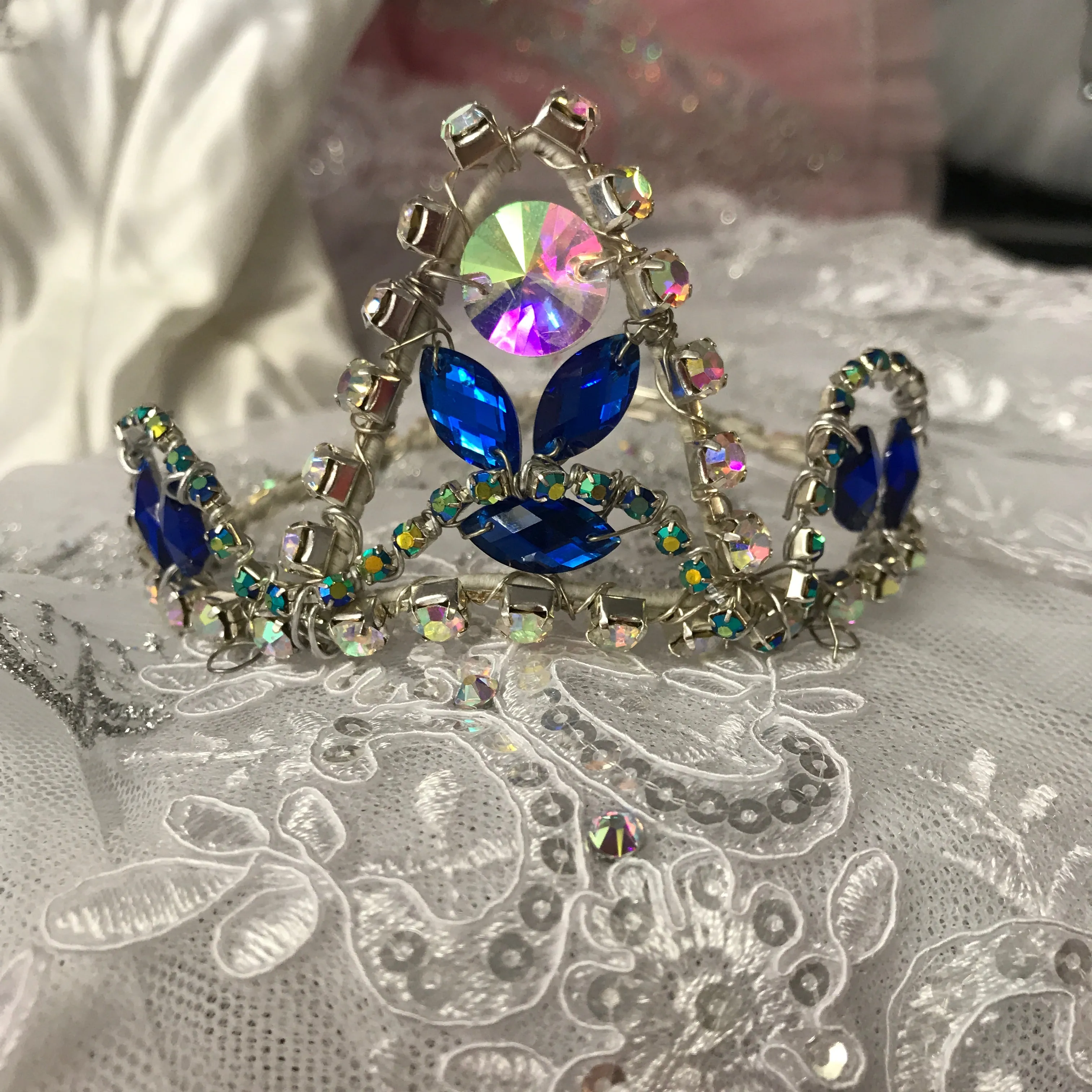 Elegant Raymonda-Inspired Tiara Headpiece for Rent