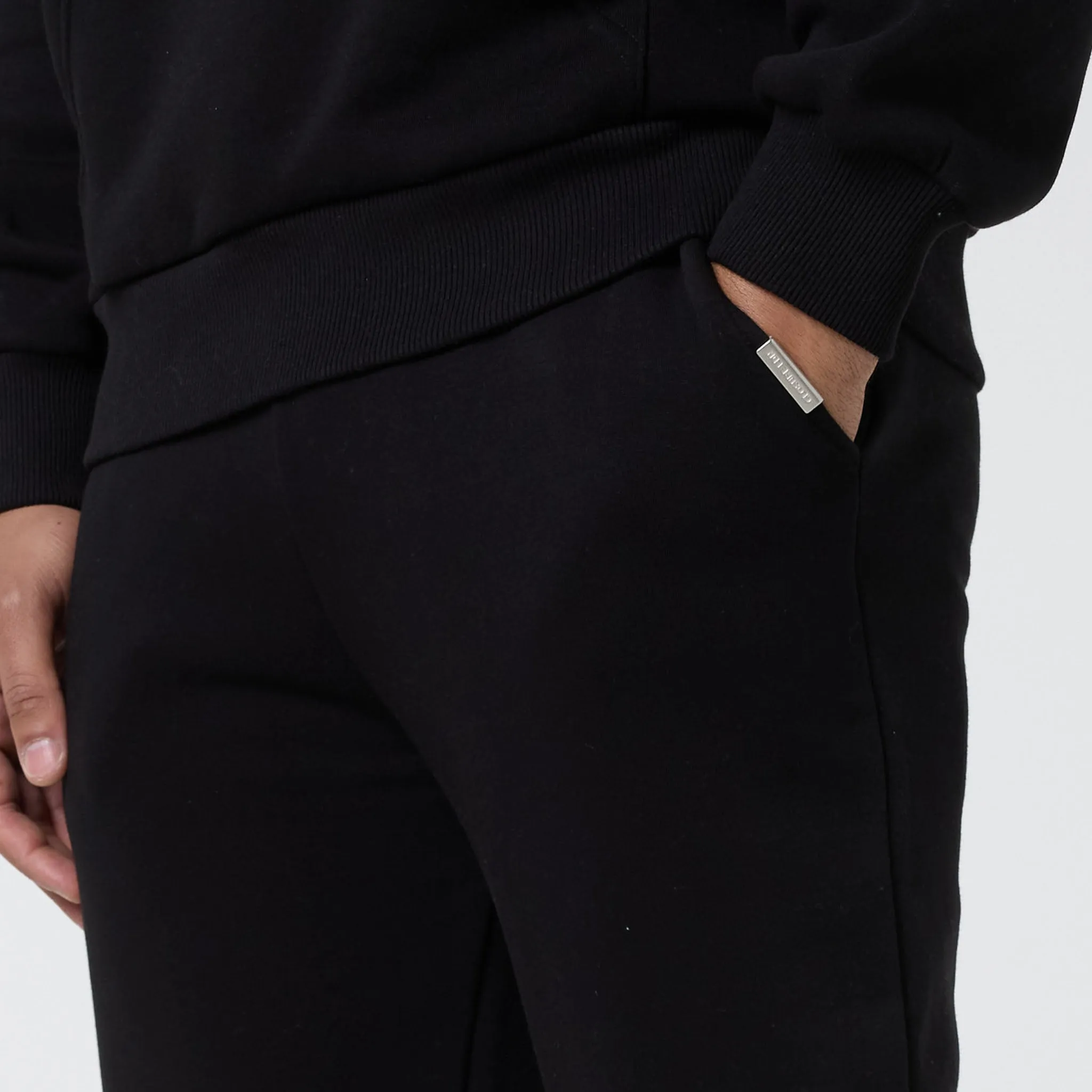 Relaxed Fit Cuffed Jogger | Black