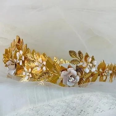 T115. boho gold leaf bridal tiara headpiece.