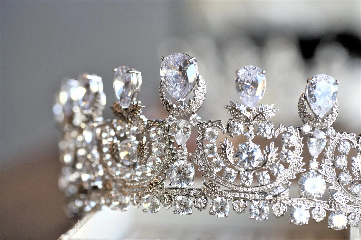 T147. luxury royal rhinestone crown, tiara for wedding