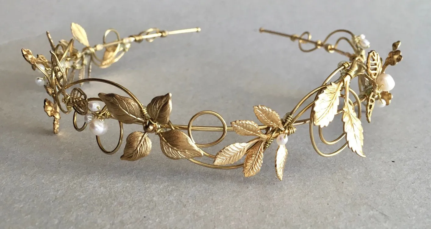 The VERITY Leaf & Pearl Headband