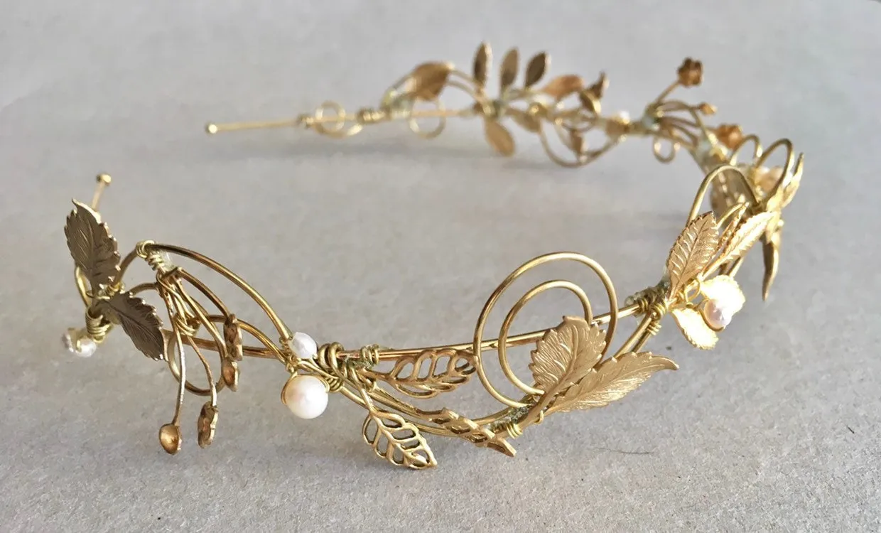 The VERITY Leaf & Pearl Headband