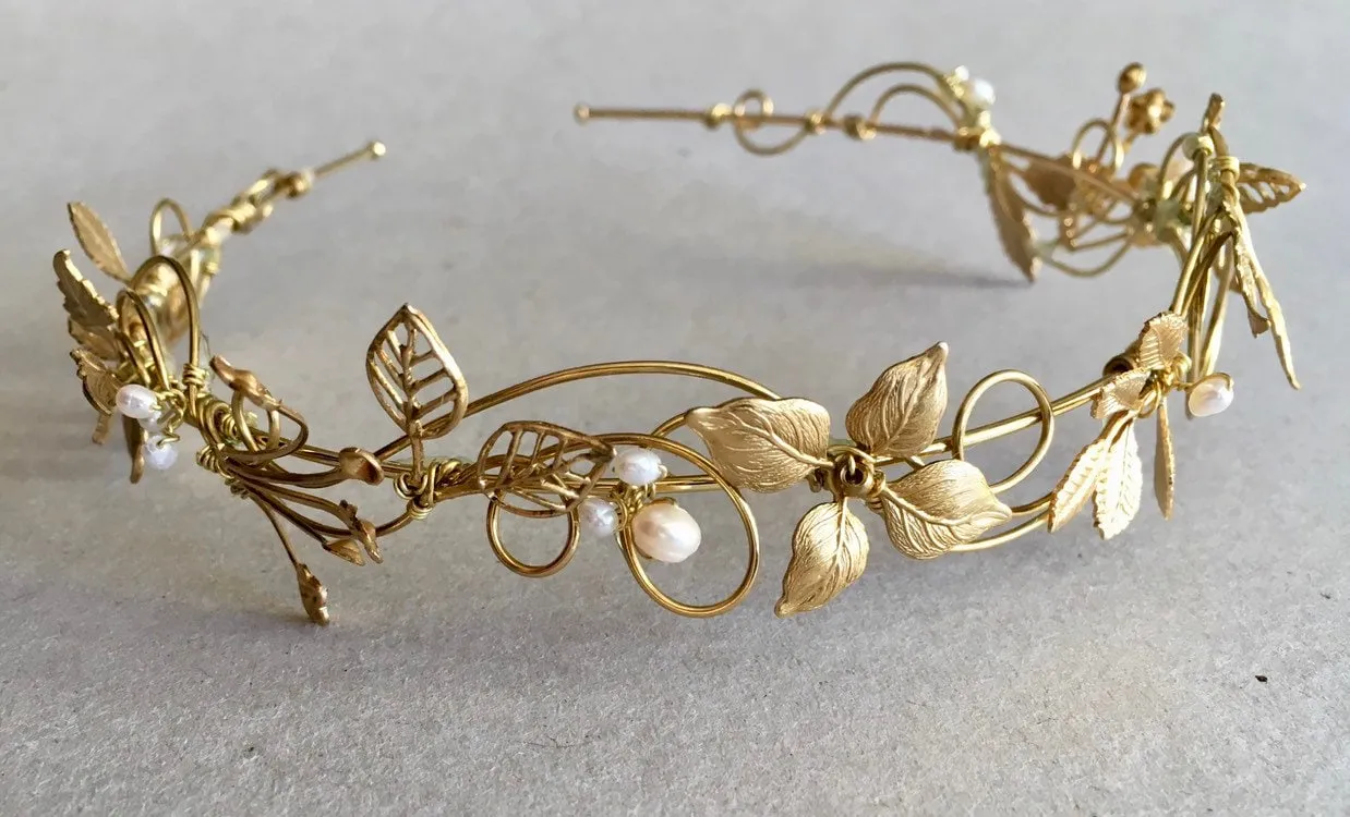 The VERITY Leaf & Pearl Headband