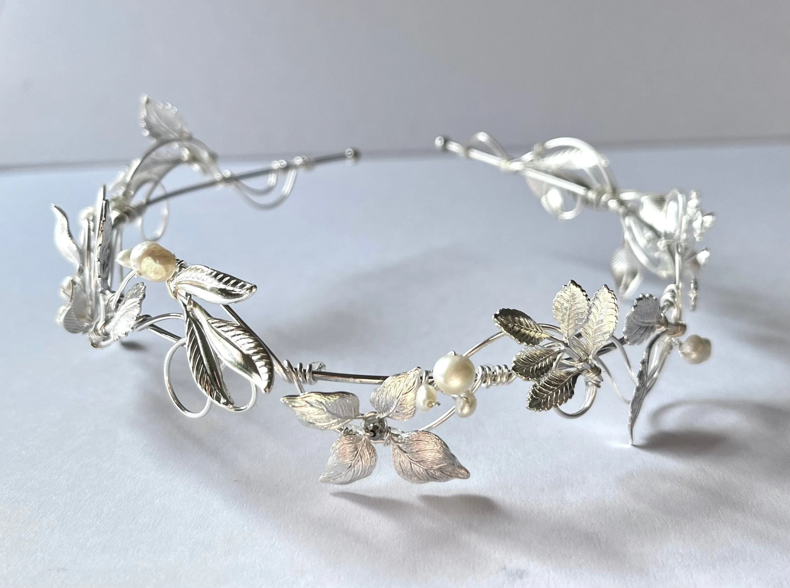 The VERITY Leaf & Pearl Headband